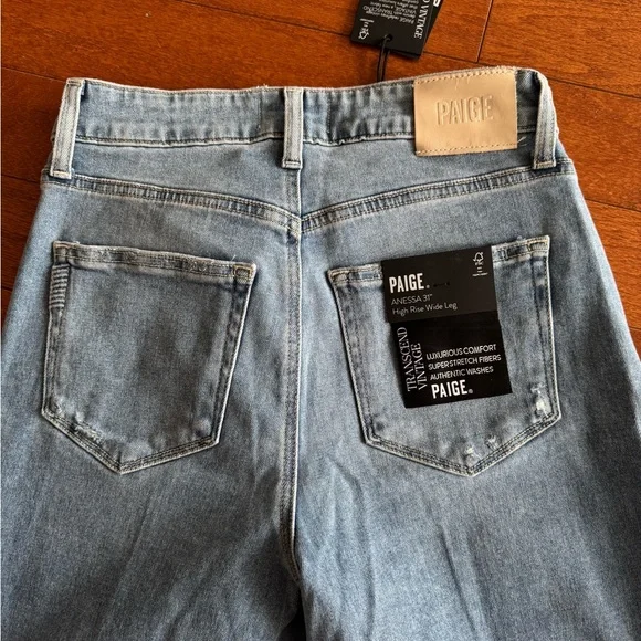 PAIGE “Anessa” Flare Jeans - new w/ tags 🏷️ - Picture 4 of 7